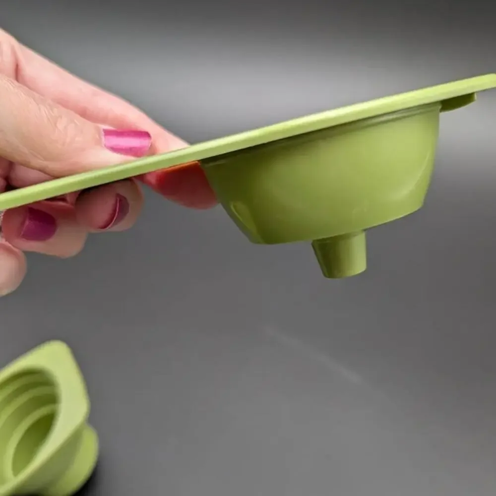 Vtg Airstream Kitchen Set Avocado Green Plastic Promotional Kitchen Tools USA RV